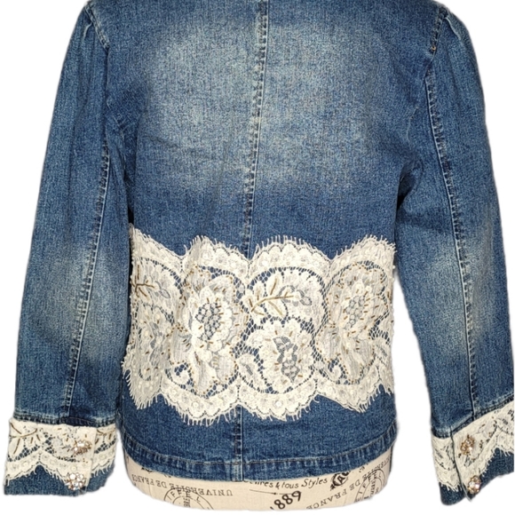 Denim jacket with lace embellishment - Picture 2 of 9